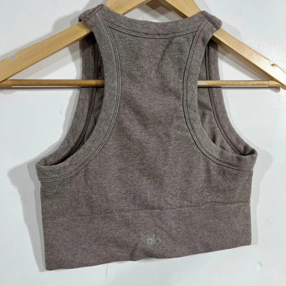 Alo Yoga Sporty Seamless Ribbed Crop Tank Top Brown Racerback Womens XS Neutral